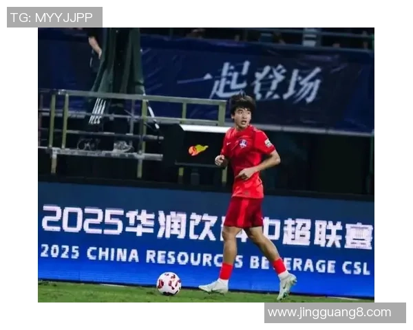 亚龙足球的崛起与发展探索助力中国足球未来新篇章 亚龙足球的崛起与发展探索助力中国足球未来新篇章