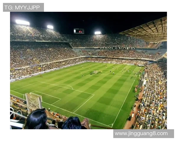 把足球世界的魅力与激情融入生活每一个角落,感受绿茵场上的无限可能与梦想 把足球世界的魅力与激情融入生活每一个角落,感受绿茵场上的无限可能与梦想