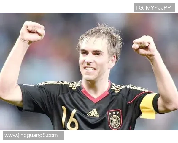 足球球星赫的传奇之路与辉煌成就揭秘 足球球星赫的传奇之路与辉煌成就揭秘